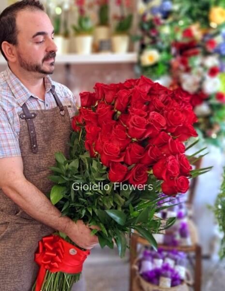 Rose rosse SENZA CONFEZIONE per numero di steli da 60/70 a 80/90 cm